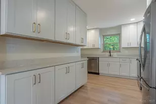 6481 Devonwood Dr, Cincinnati, OH 45224 - Photo 17
