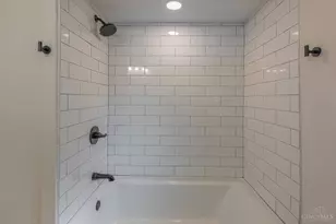 6481 Devonwood Dr, Cincinnati, OH 45224 - Photo 11