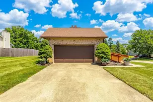 1210 Dixie Ct, Lincoln Heights, OH 45215 - Photo 5