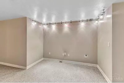 1210 Dixie Court, Cincinnati, OH 45215 - Photo 37
