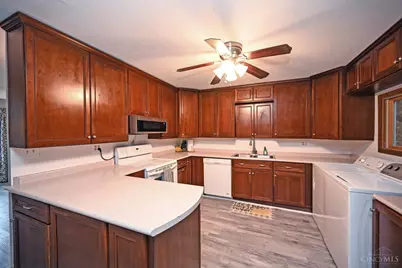 619 Carefree Drive, Union Township, OH 45244 - Photo 5