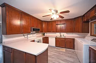 619 Carefree Dr, Union Township, OH 45244 - Photo 5