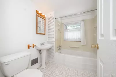 210 Marion Avenue, Cincinnati, OH 45215 - Photo 19