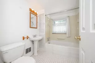 210 Marion Ave, Cincinnati, OH 45215 - Photo 19