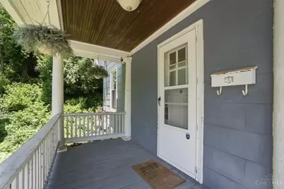 4051 Paxton Avenue, Cincinnati, OH 45209 - Photo 9