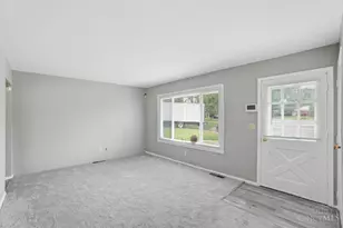 1855 Bluehill Dr, Springfield Township, OH 45240 - Photo 5