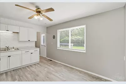 1855 Bluehill Drive, Springfield Township, OH 45240 - Photo 9