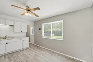 1855 Bluehill Dr, Springfield Township, OH 45240 - Photo 9