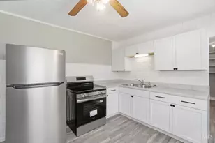 1855 Bluehill Dr, Springfield Township, OH 45240 - Photo 11