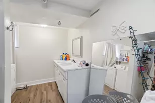 439 Warner St, Cincinnati, OH 45219 - Photo 37