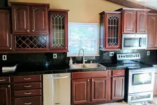 2751 Westbrook Dr, Cincinnati, OH 45211 - Photo 9