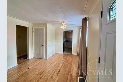 6015 Red Bank Road, Cincinnati, OH 45213 - Photo 3