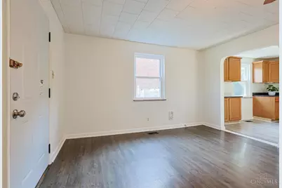 221 E Mechanic Street, Reading, OH 45215 - Photo 7