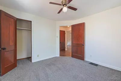 221 E Mechanic Street, Reading, OH 45215 - Photo 17