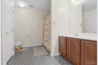 2333 Queensway Drive, Miami Township, OH 45342 - Photo 23