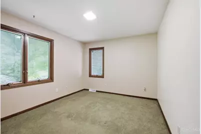 2056 Persimmon Court, Springfield Township, OH 45231 - Photo 37