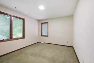 2056 Persimmon Ct, Springfield Township, OH 45231 - Photo 37