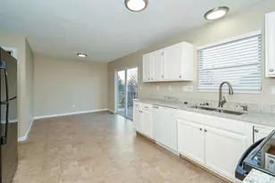 3084 Elora Ln, Fairfield Township, OH 45011 - Photo 7