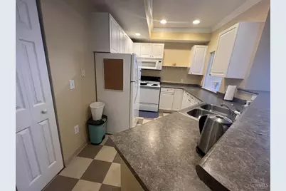 207 E University Avenue #6A, Cincinnati, OH 45219 - Photo 7