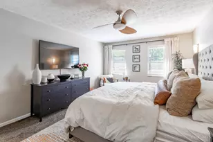 8049 Plantation Dr, West Chester, OH 45069 - Photo 23