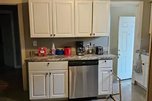 1162 Groesbeck Rd, Cincinnati, OH 45224 - Photo 5