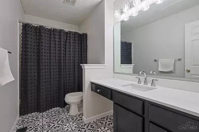 2214 Ross Estates Drive, Hamilton, OH 45013 - Photo 47