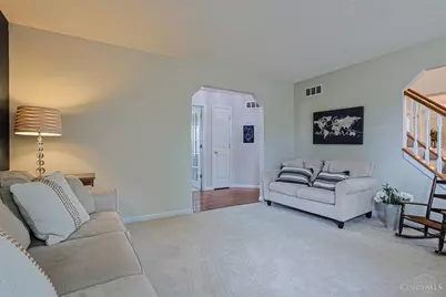 2214 Ross Estates Drive, Hamilton, OH 45013 - Photo 7
