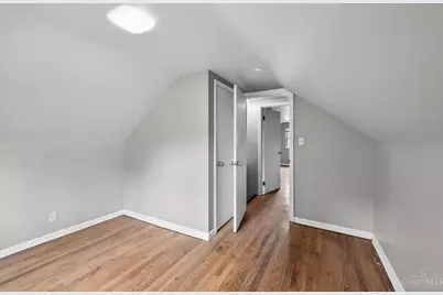 1398 Adams Road, Cincinnati, OH 45231 - Photo 9
