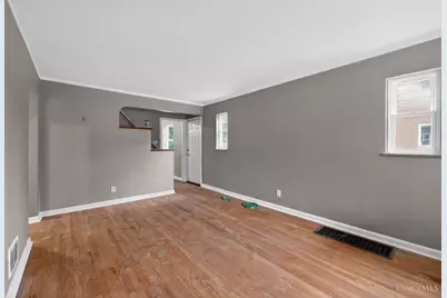 1398 Adams Road, Cincinnati, OH 45231 - Photo 9