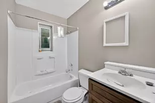 1398 Adams Rd, Cincinnati, OH 45231 - Photo 17