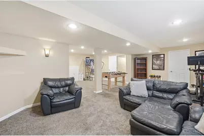 8230 South Port Drive, West Chester, OH 45069 - Photo 71