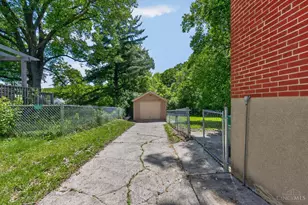 4545 Carnation Ave, Cincinnati, OH 45238 - Photo 35