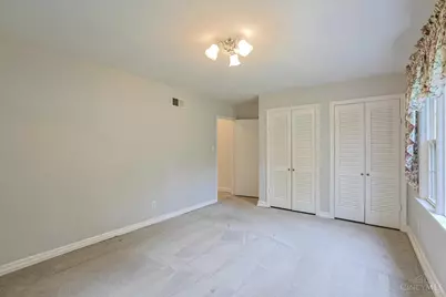 8853 Hollyhock Drive, Cincinnati, OH 45231 - Photo 23