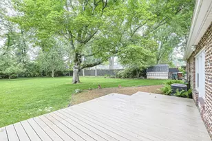 8853 Hollyhock Dr, Cincinnati, OH 45231 - Photo 33