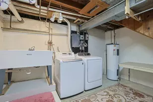 8161 Cox Rd, West Chester, OH 45069 - Photo 33