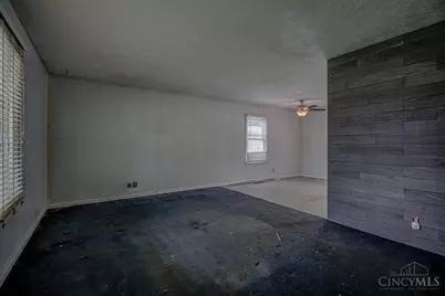 1050 Garnoa Drive, Springfield Township, OH 45231 - Photo 3