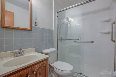 1050 Garnoa Drive, Springfield Township, OH 45231 - Photo 9