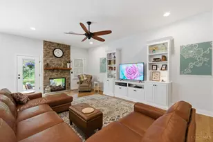 7825 Trailwind Dr, Montgomery, OH 45242 - Photo 11