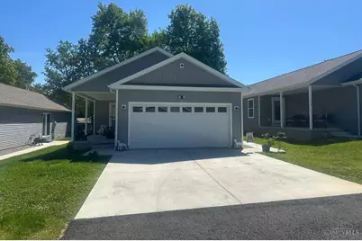 124 Springlake Avenue #C, Hillsboro, OH 45133 - Photo 1