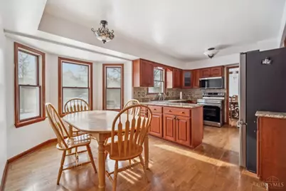 7489 Fitzroy Court, West Chester, OH 45241 - Photo 13