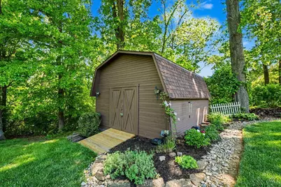 7996 Woody Hollow Drive, West Chester, OH 45241 - Photo 35