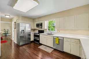 7996 Woody Hollow Dr, West Chester, OH 45241 - Photo 15