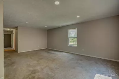 5547 Kirby Avenue, Cincinnati, OH 45239 - Photo 33