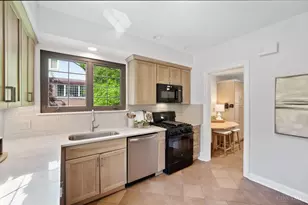 3931 Leyman Dr, Cincinnati, OH 45229 - Photo 11