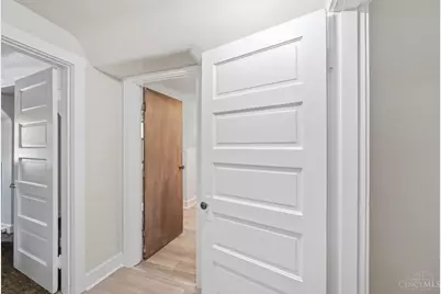3931 Leyman Drive, Cincinnati, OH 45229 - Photo 39