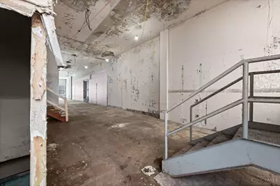 8 W Fourth Street, Cincinnati, OH 45202 - Photo 19