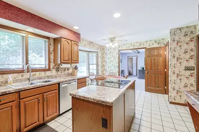 6709 Devonwood Drive, Cincinnati, OH 45224 - Photo 47
