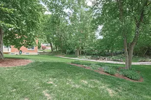6709 Devonwood Dr, Cincinnati, OH 45224 - Photo 7