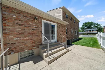 1996 Robinway Drive, Anderson Township, OH 45230 - Photo 29