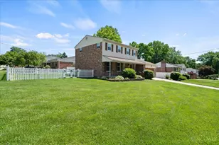 1996 Robinway Dr, Anderson Township, OH 45230 - Photo 3